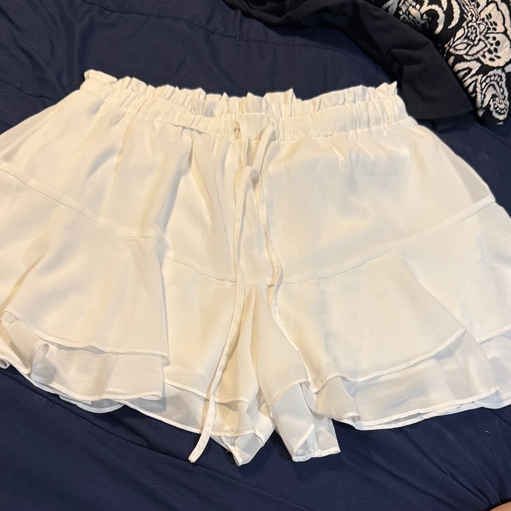 Women's Cream Ruffle Tiered Drawstring Shorts